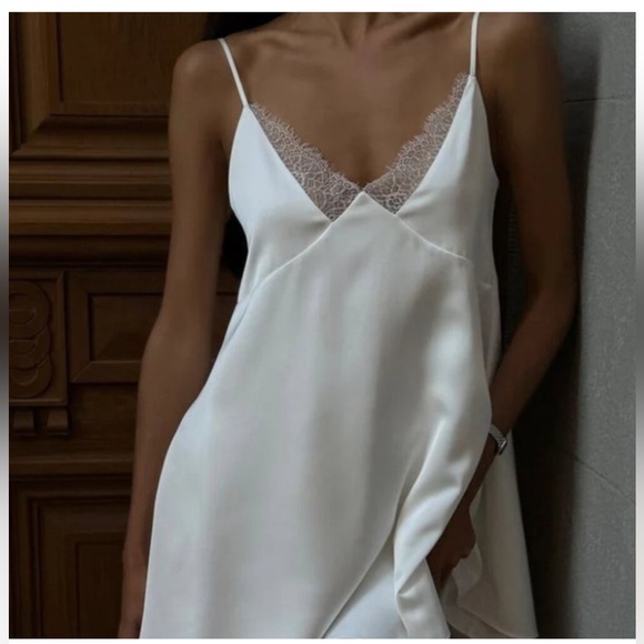Commense - Satin Backless V-Neck Dress, Small - Picture 3 of 6